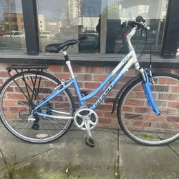 Bike (Used) Giant Cypress 15"