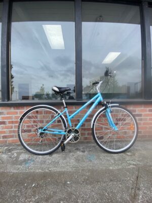 CCM Avenue 700 (16" size frame)