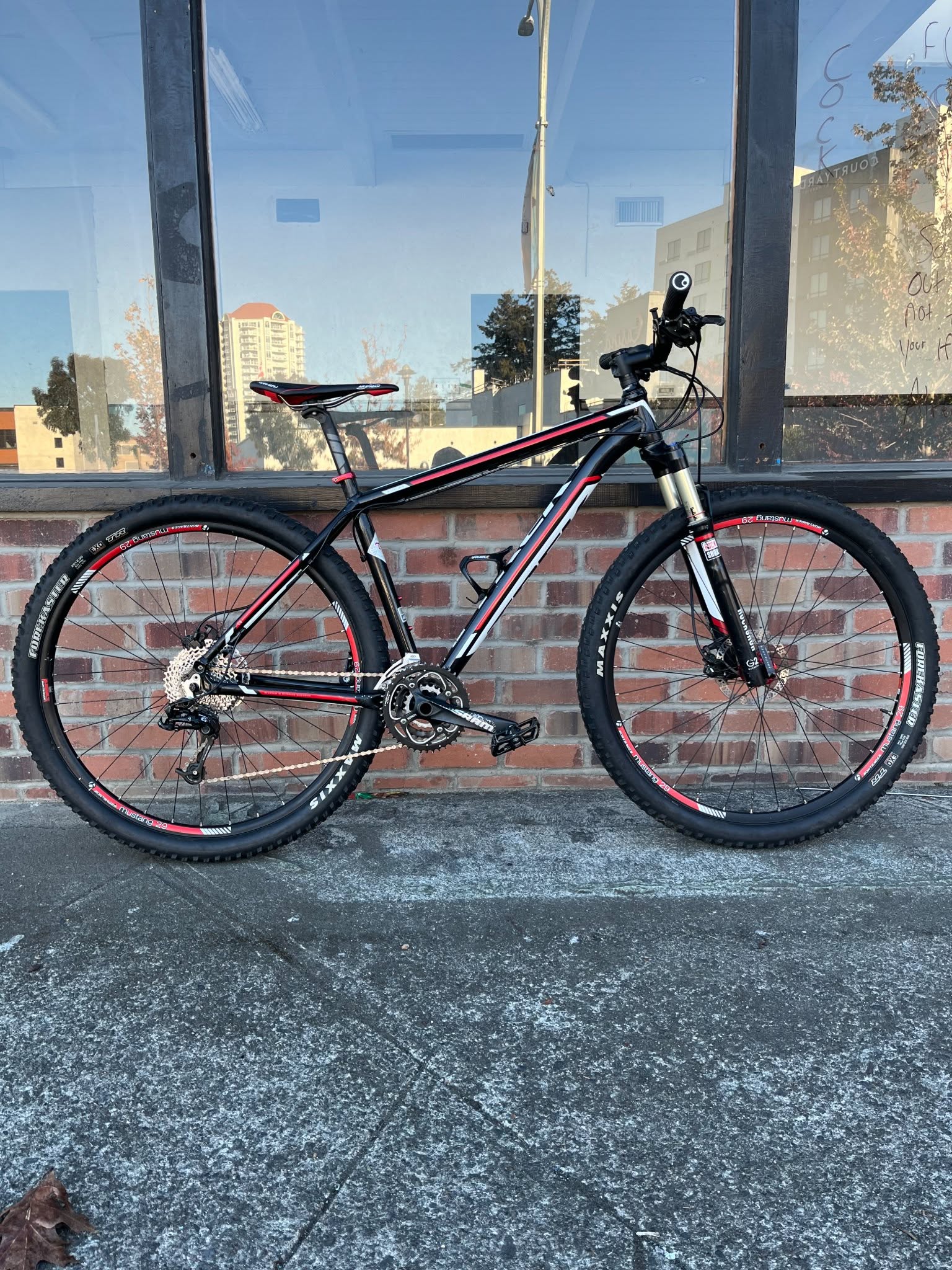 Trek X/Caliber Hardtail Mountain Bike, Large 19"